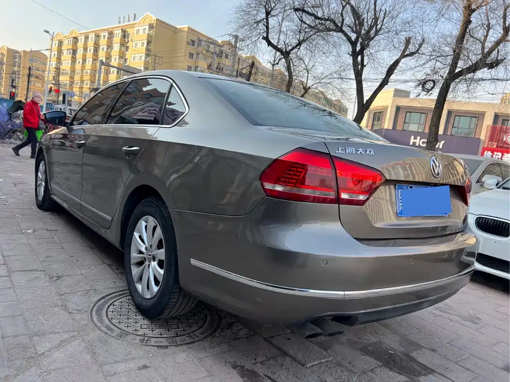 Volkswagen Passat 2011