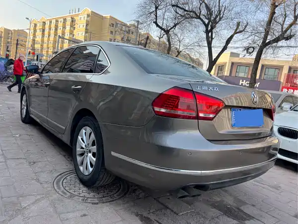 Volkswagen Passat 2011