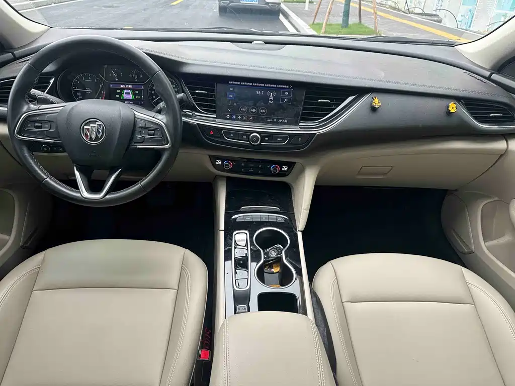 Buick Regal 2020 — фото 9