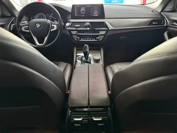 BMW 5 Series 2018