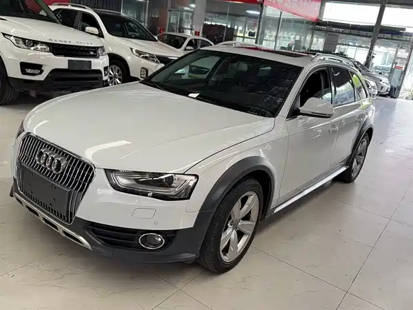 Audi A4 2014