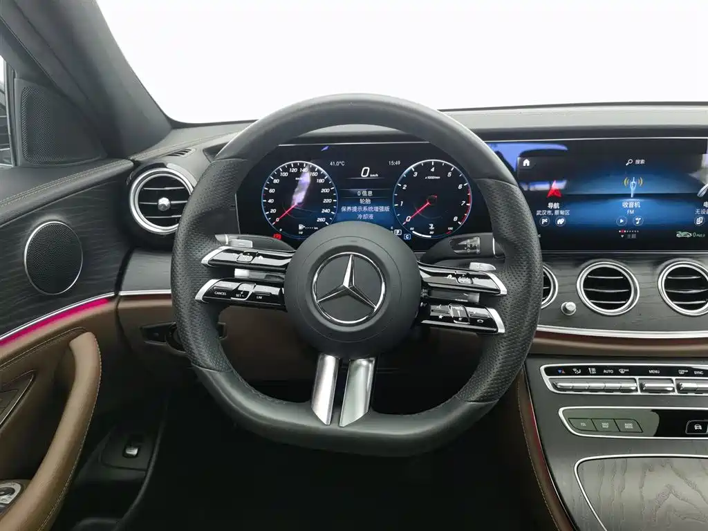 Mercedes-Benz E-Class 2021 — фото 11