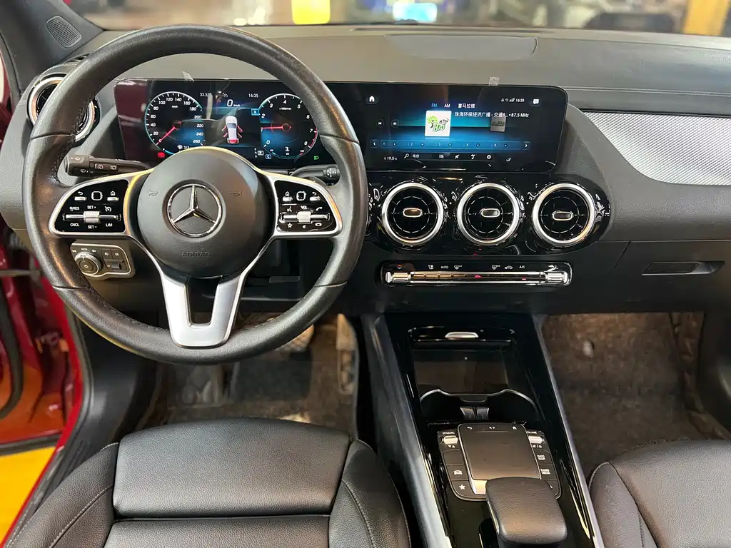 Mercedes-Benz GLA 2023 — фото 15