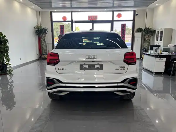 Audi Q2L 2022