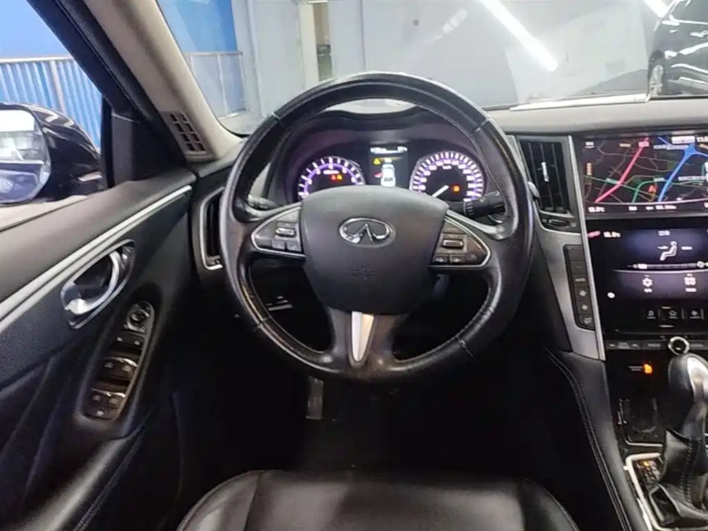Infiniti Q50L 2017 — фото 11