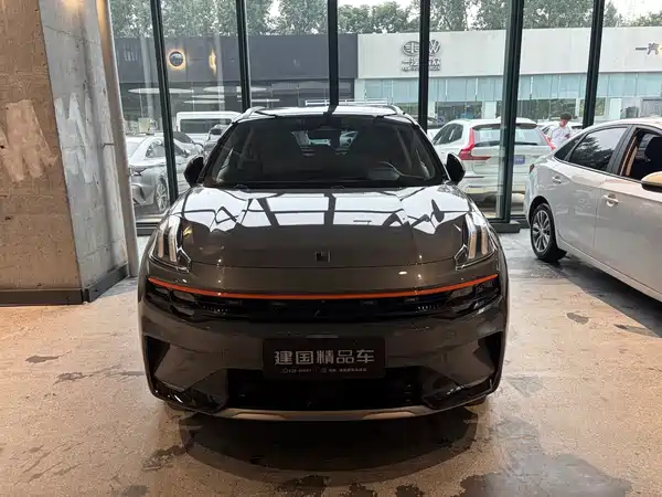 Lynk & Co 06 2022