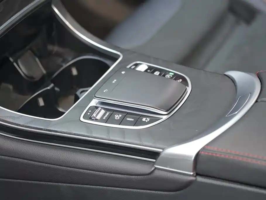 Mercedes-Benz GLC AMG 2022 — фото 16