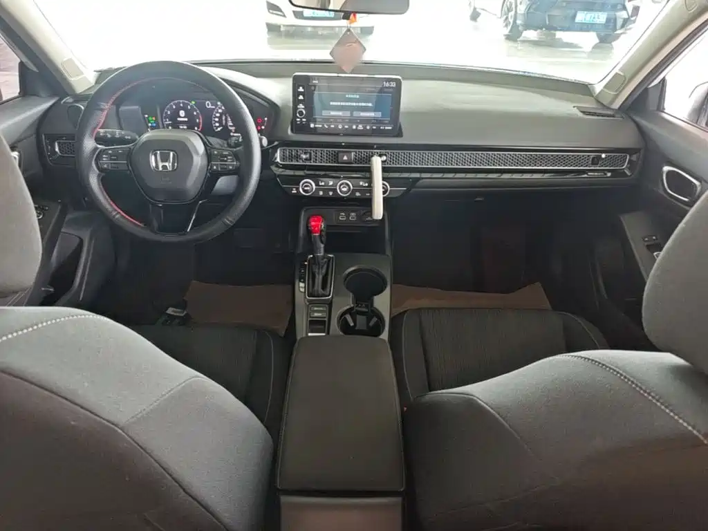 Honda Civic 2022 — фото 10