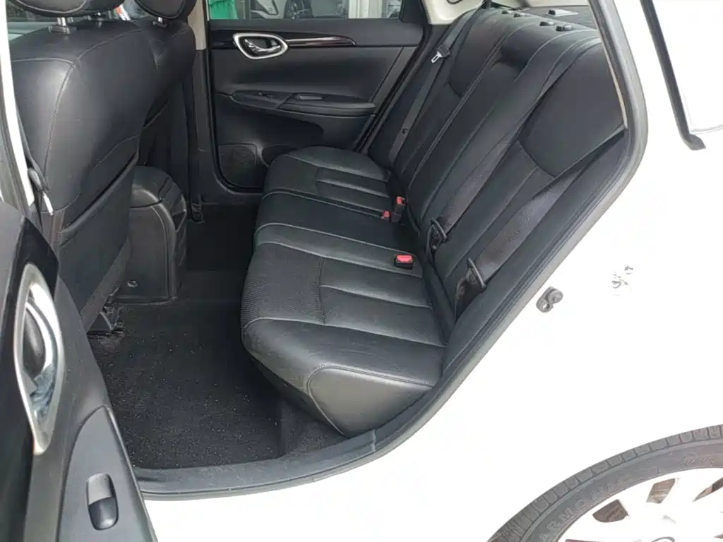 Nissan Sylphy 2018 — фото 17