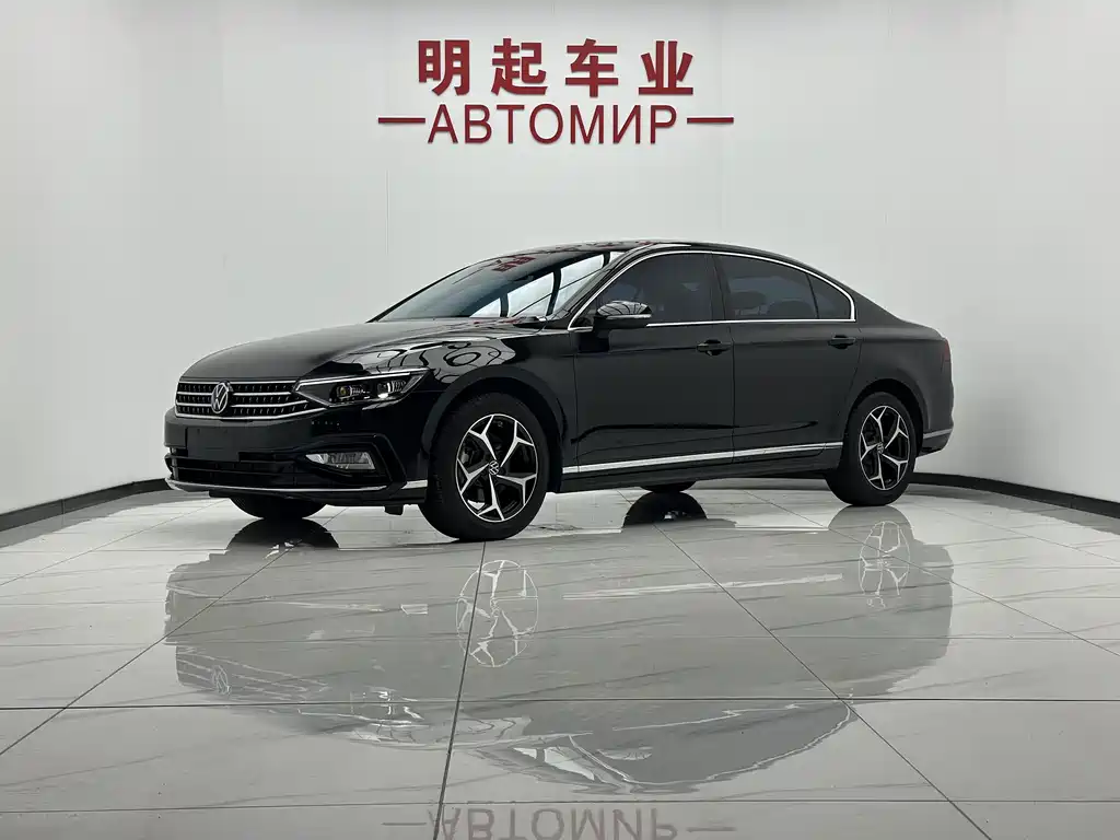 Volkswagen Magotan 2024