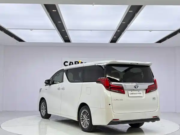 Toyota Alphard 2020