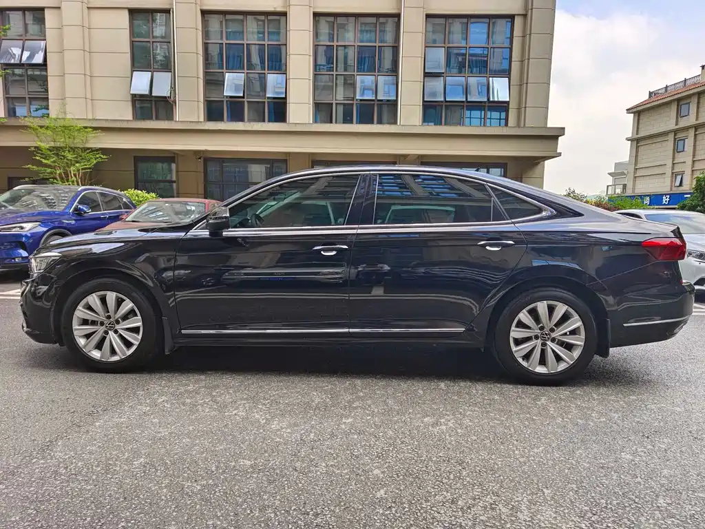 Volkswagen Passat 2021