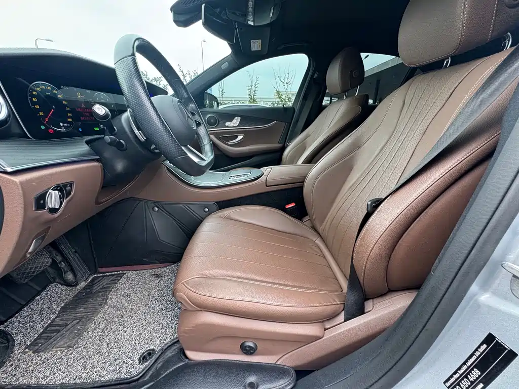 Mercedes-Benz E-Class 2020 — фото 15