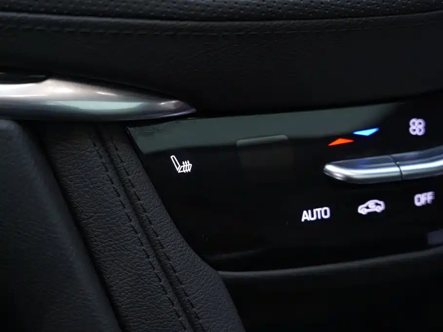 Cadillac XT5 2021 — фото 19