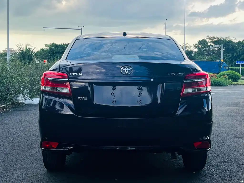 Toyota Vios 2018 — фото 5
