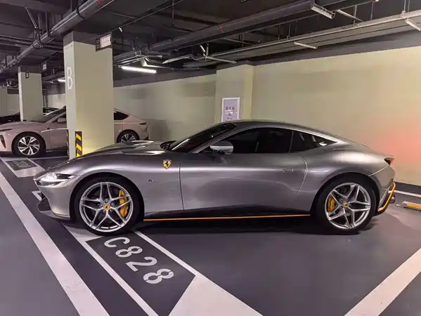 Ferrari Roma 2021
