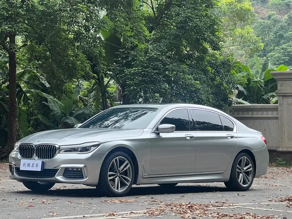 BMW 7 Series 2019 — фото 1