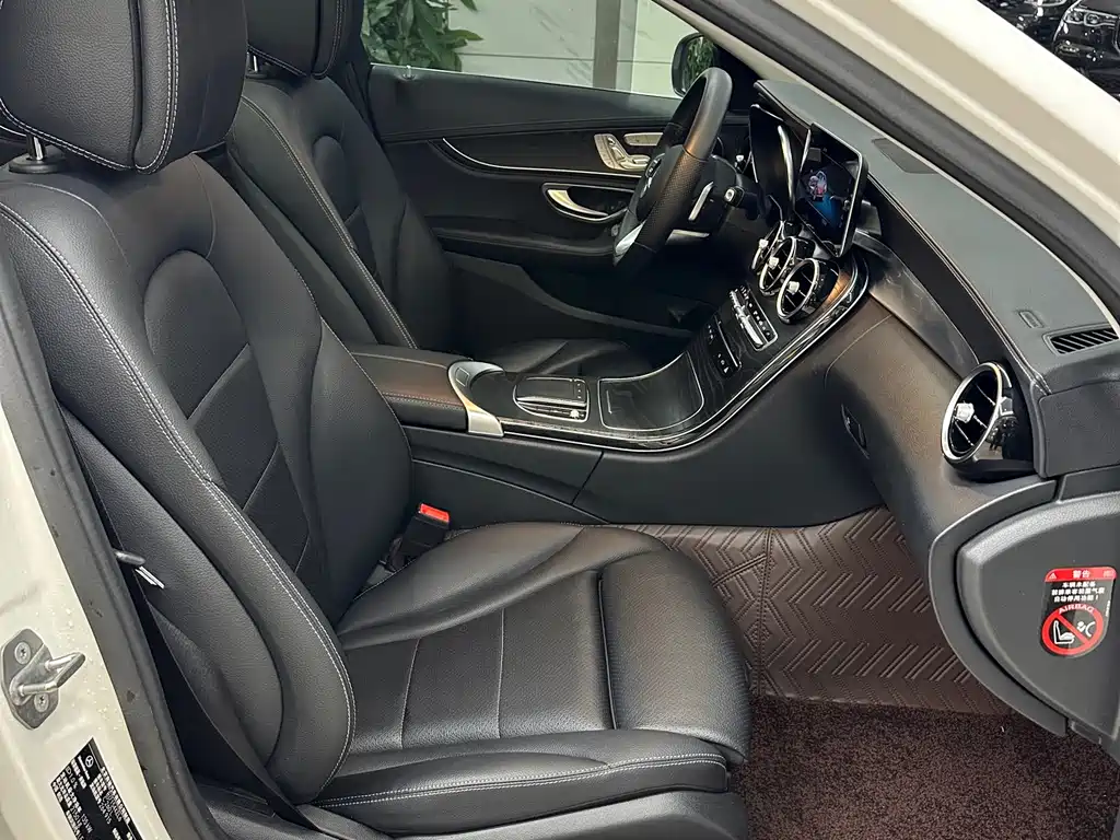 Mercedes-Benz C-Class 2020 — фото 7
