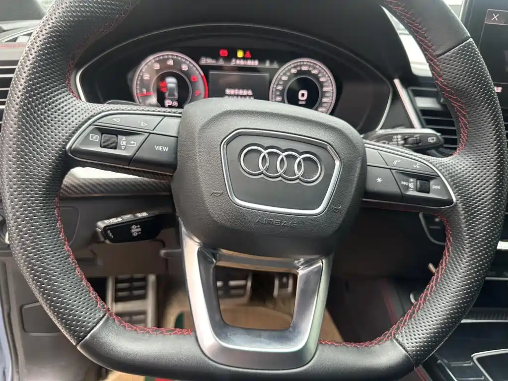 Audi Q5L Sportback 2023 — фото 12