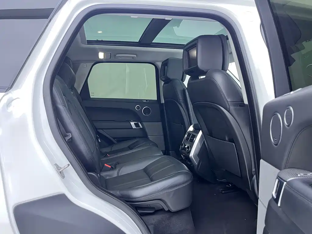 Land Rover Sport 2018 — фото 19