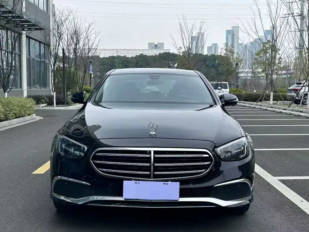 Mercedes-Benz E-Class 2021 — фото 2