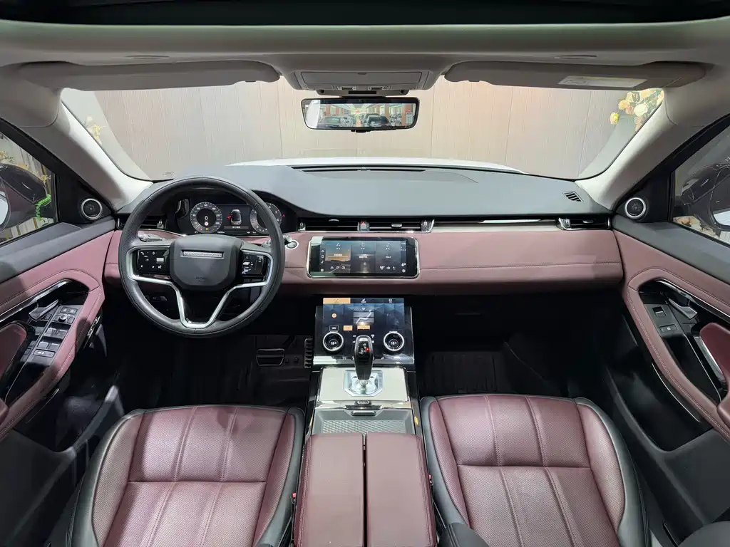Land Rover Evoque 2023 — фото 6