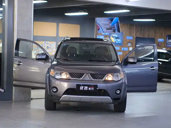 Mitsubishi Outlander 2009
