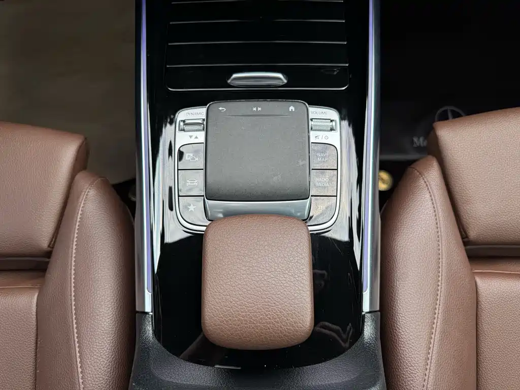 Mercedes-Benz GLB 2020 — фото 14