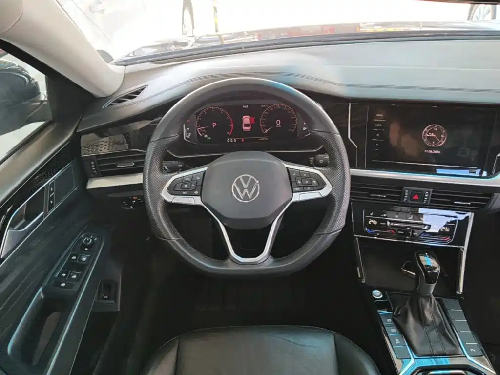 Volkswagen Passat 2021 — фото 11