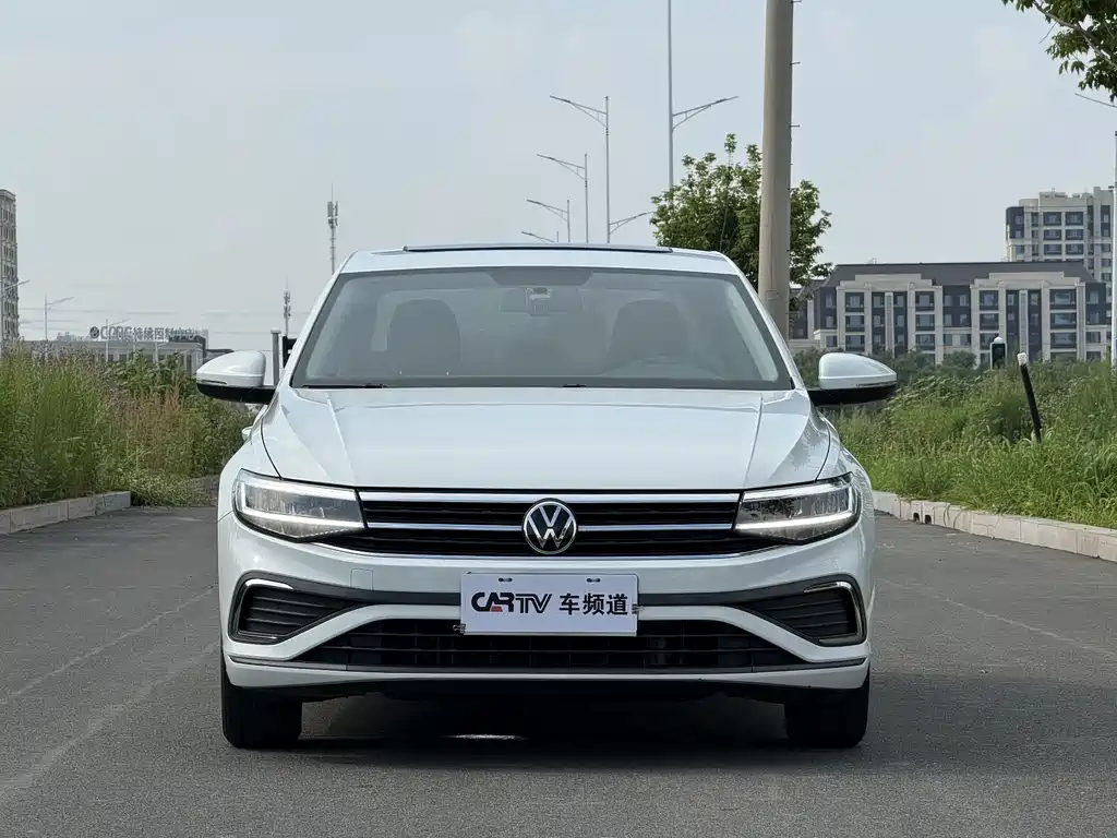 Volkswagen Bora 2023