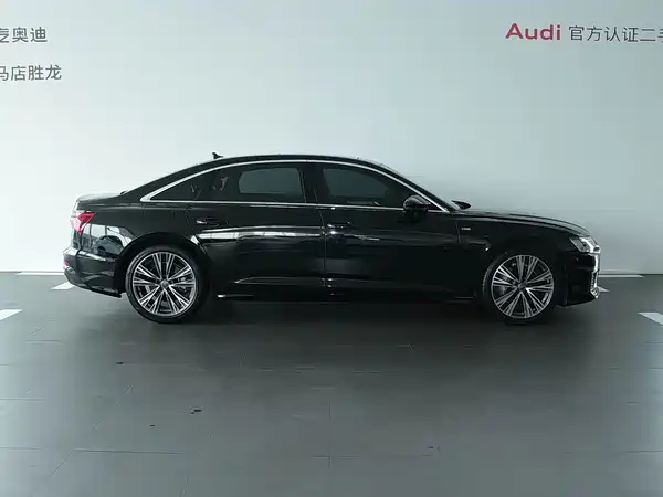 Audi A6L 2022