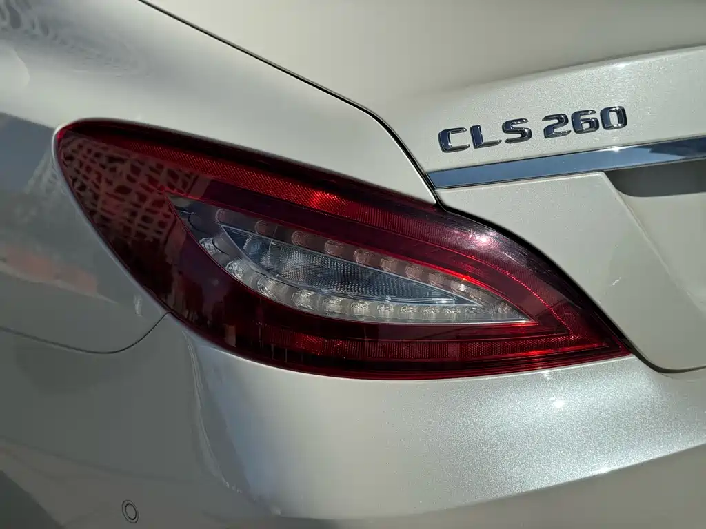 Mercedes-Benz CLS 2016 — фото 21