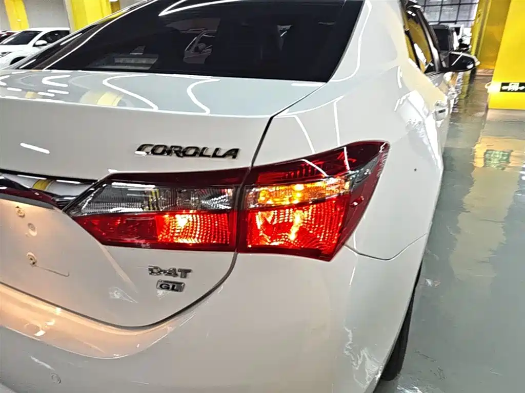 Toyota Corolla 2019 — фото 8
