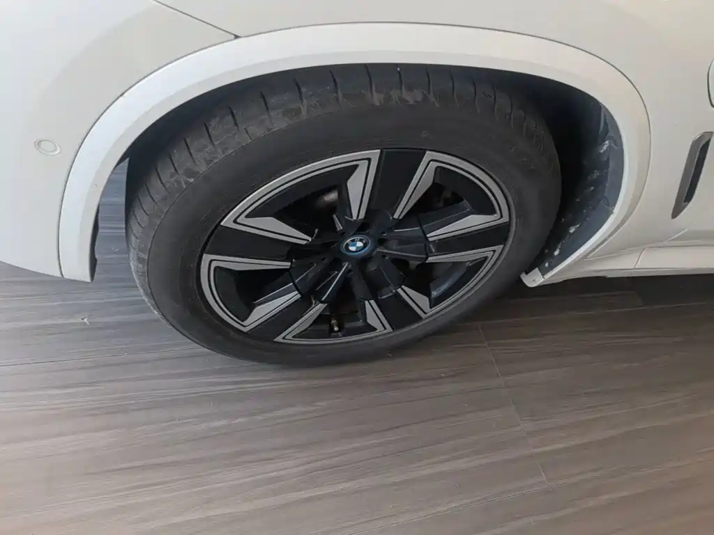 BMW iX3 2021 — фото 25