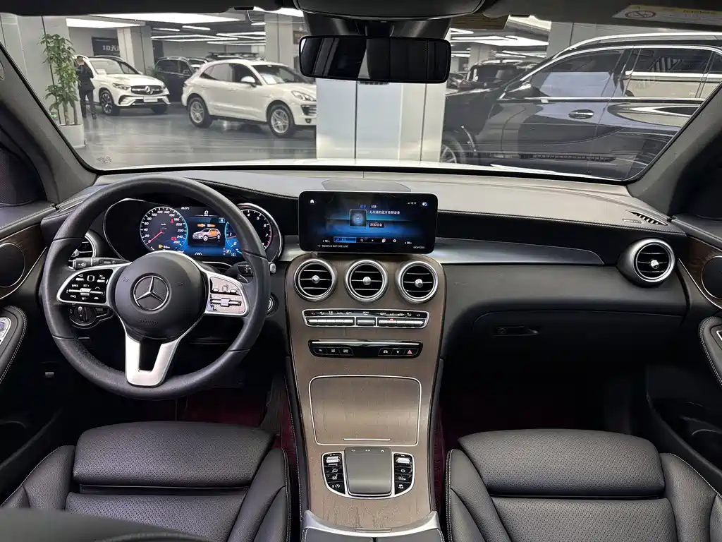 Mercedes-Benz GLC 2022 — фото 12