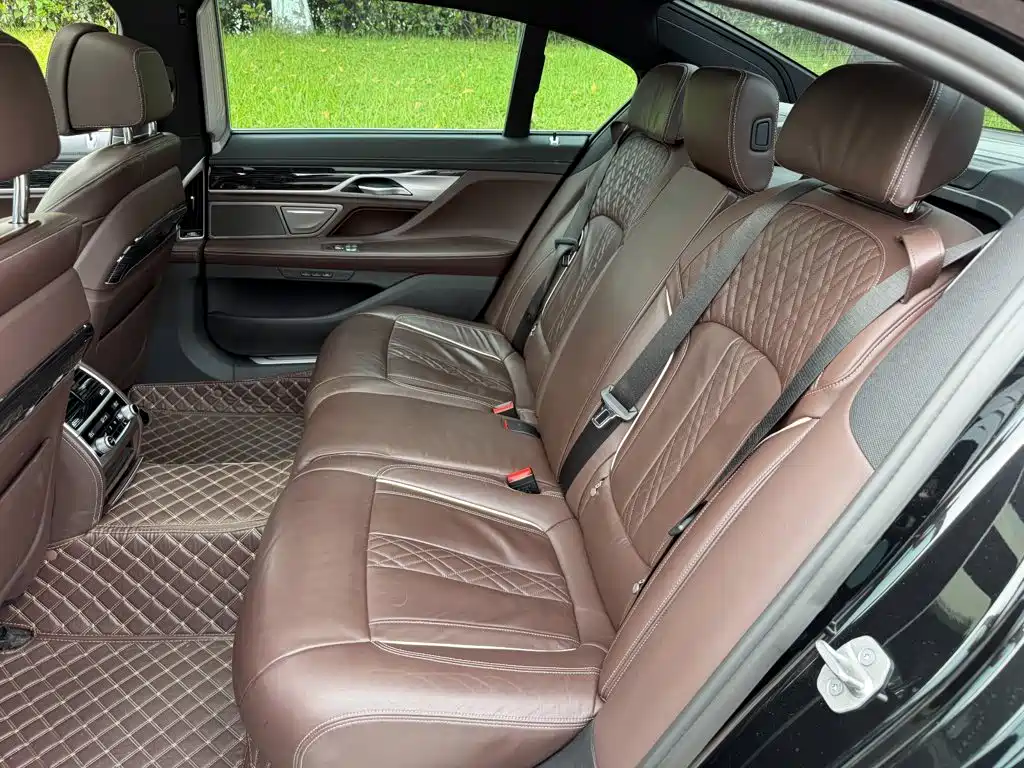 BMW 7 Series 2022 — фото 12