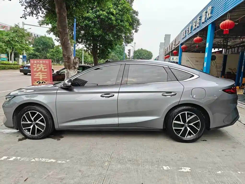 BYD Qin L 2024 — фото 8