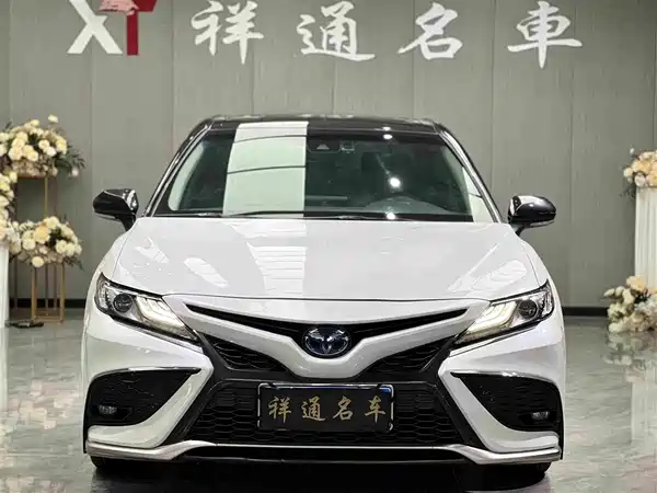 Toyota Camry 2021