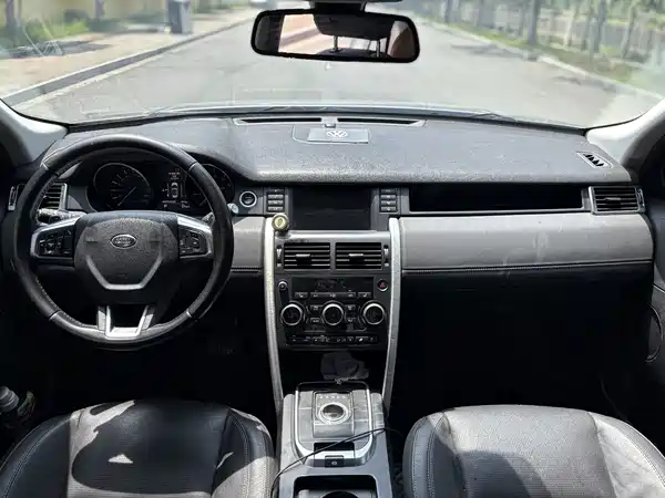 Land Rover Discovery Sport 2016