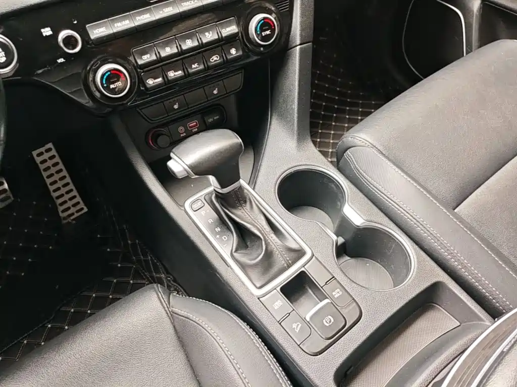 Kia KX5 2017 — фото 14