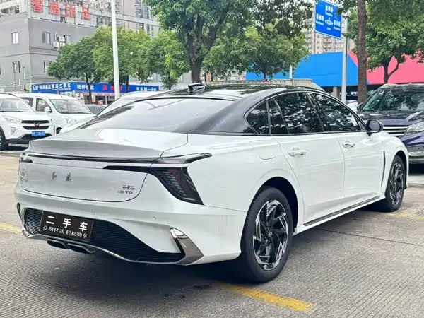 Hongqi H6 2023
