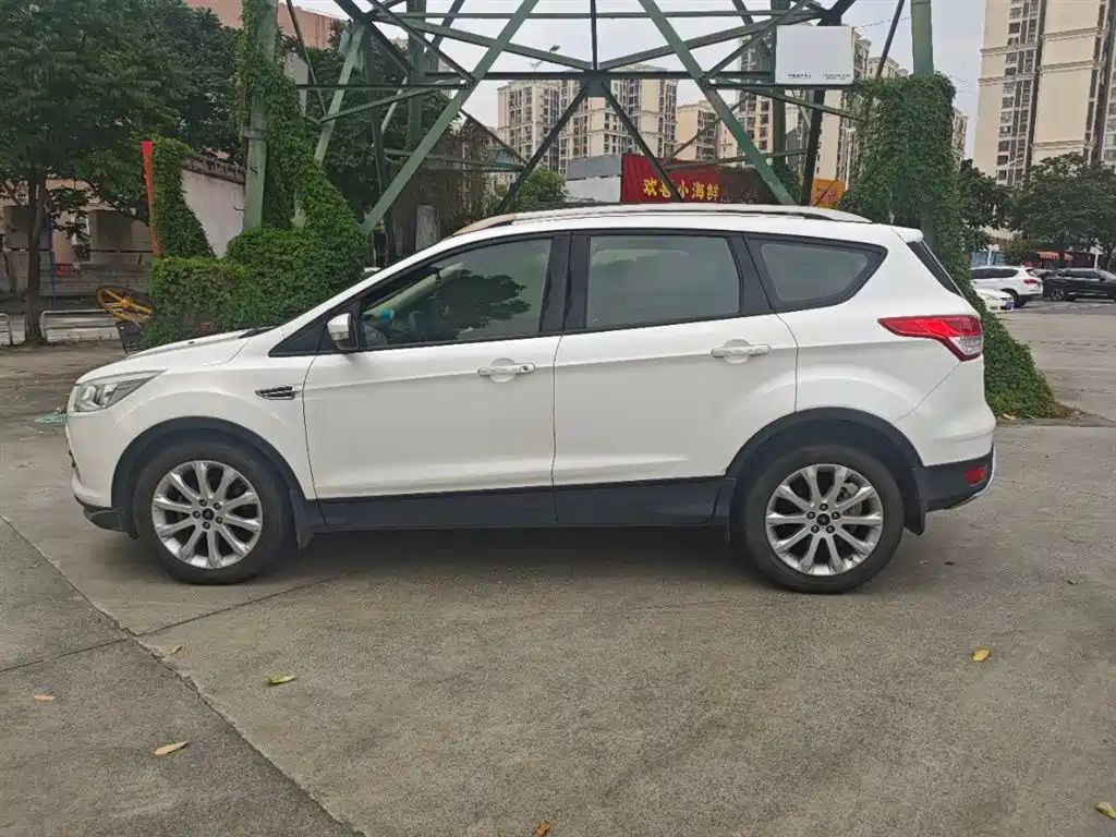 Ford Kuga 2016
