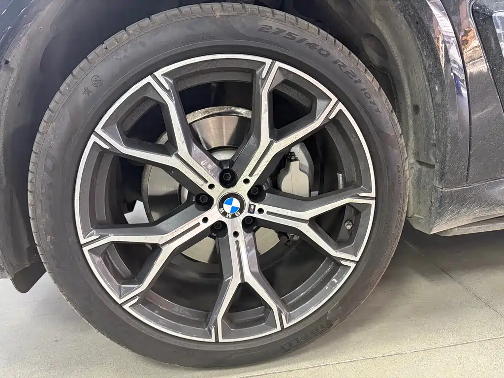 BMW X5 2025 — фото 9