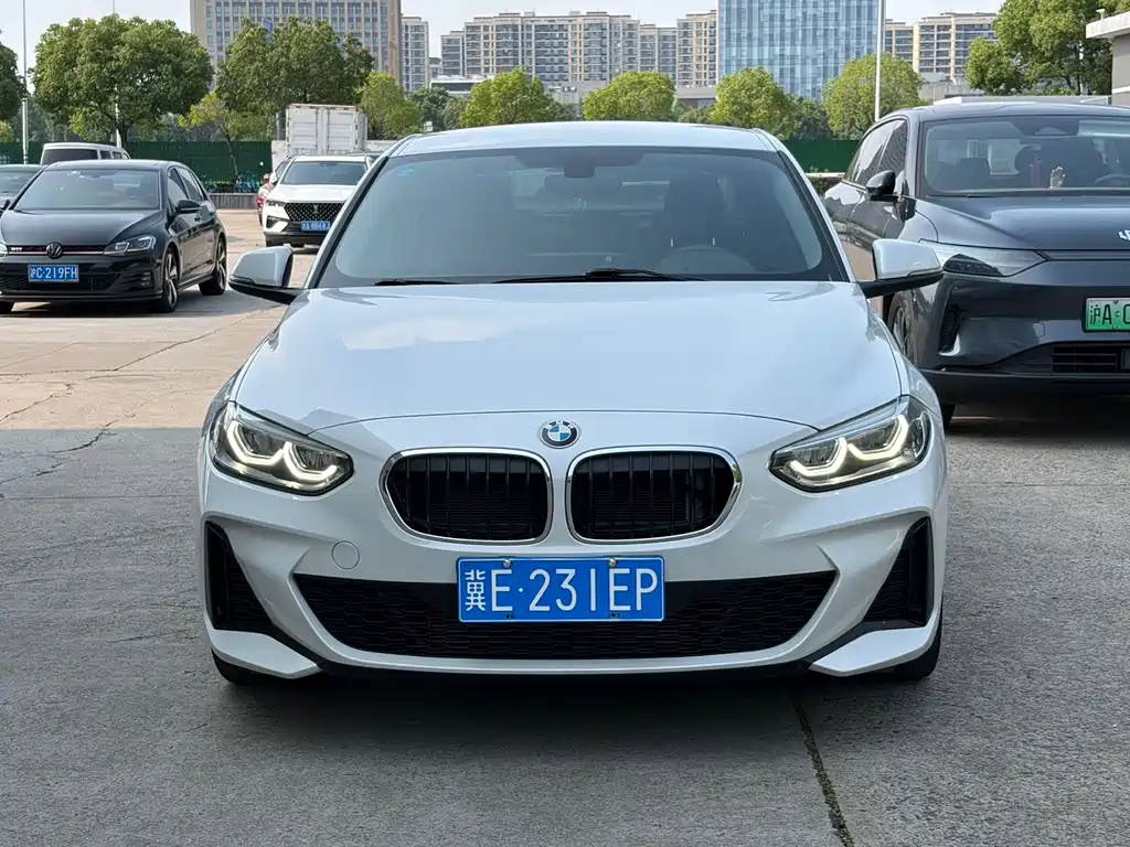 BMW 1 Series 2021