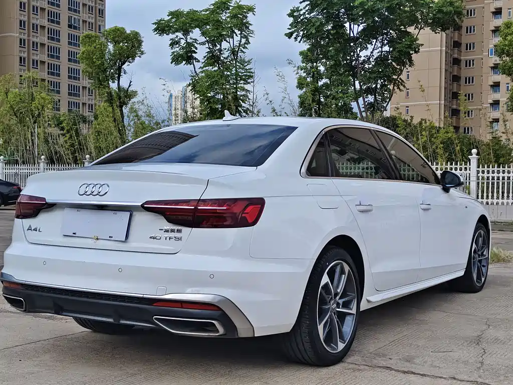Audi A4L 2020 — фото 4