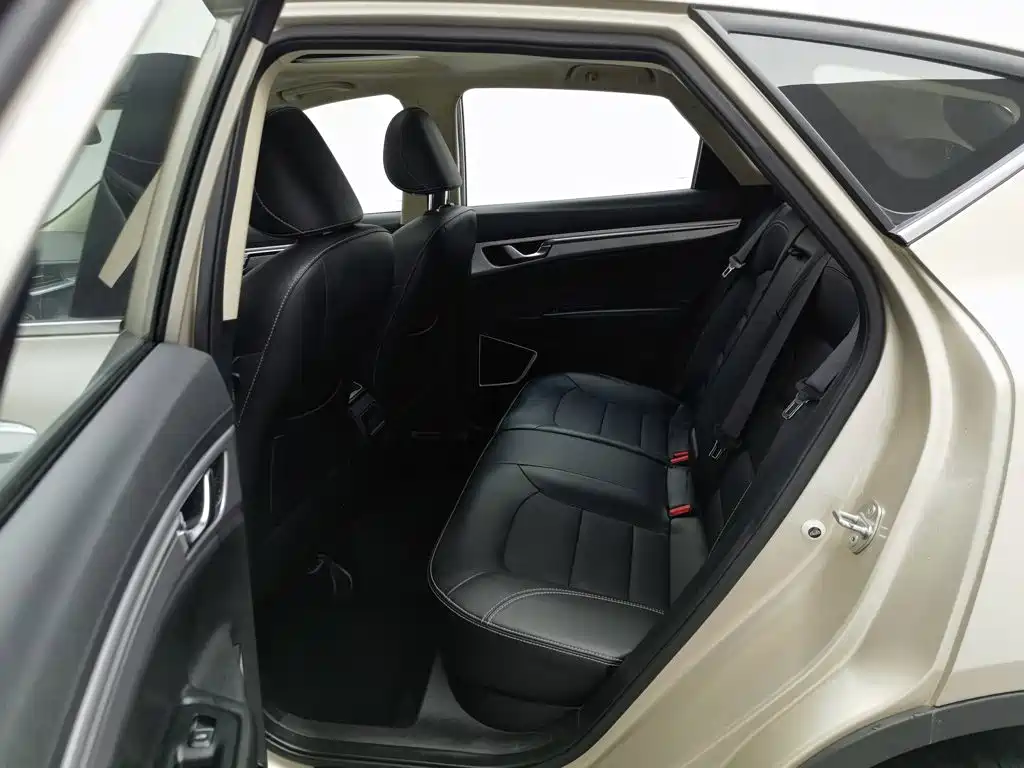 Geely Emgrand GS 2020 — фото 15