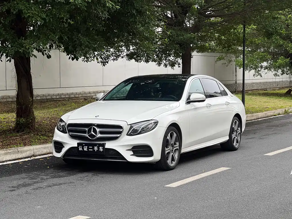 Mercedes-Benz E-Class 2016 — фото 1