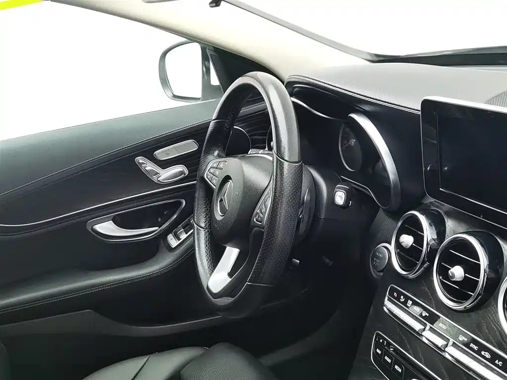 Mercedes-Benz C-Class 2017 — фото 22