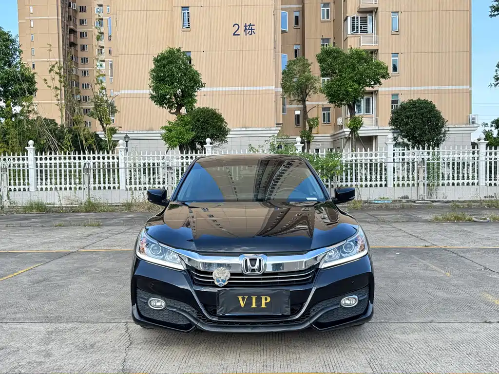 Honda Accord 2017 — фото 2