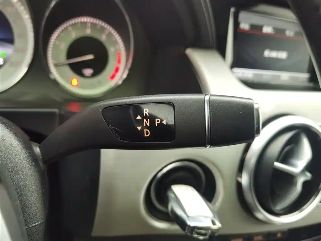 Mercedes-Benz GLK-Class 2015 — фото 13